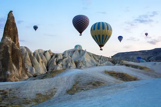 Balloons over Göreme — placeholder photograph, not by the site owner.